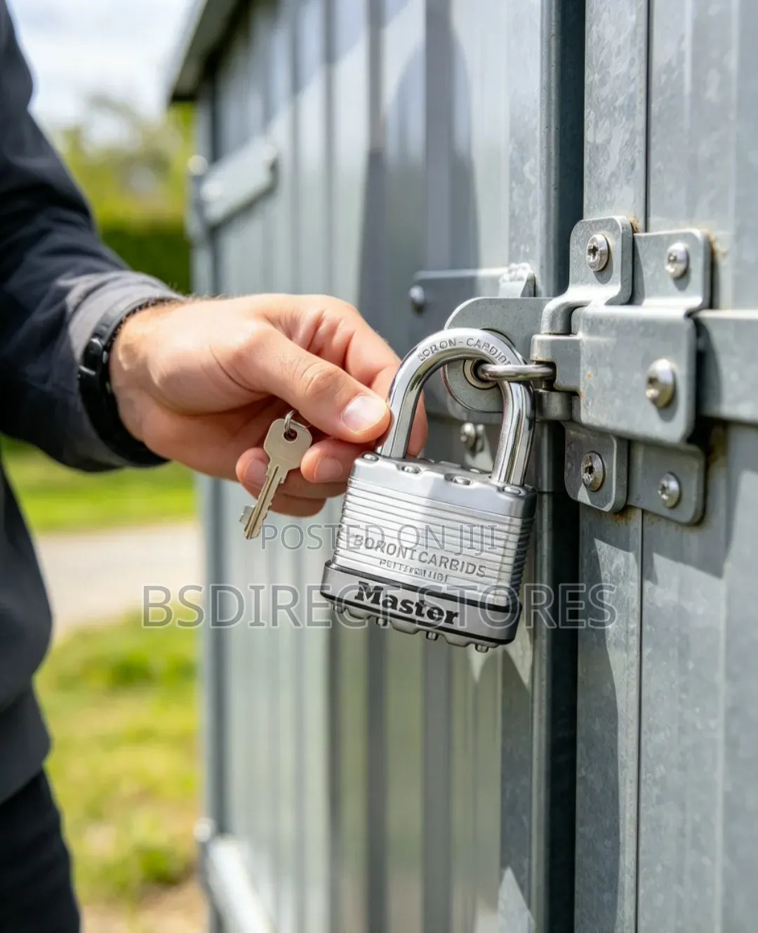 Master Lock Excell Laminated Steel 50mm Wide Open Padlock 25mm Shackle