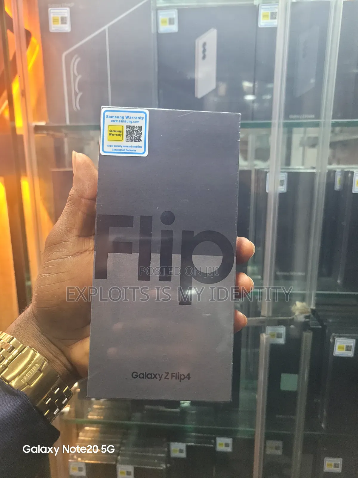New Samsung Galaxy Z Flip4 256 GB Pink