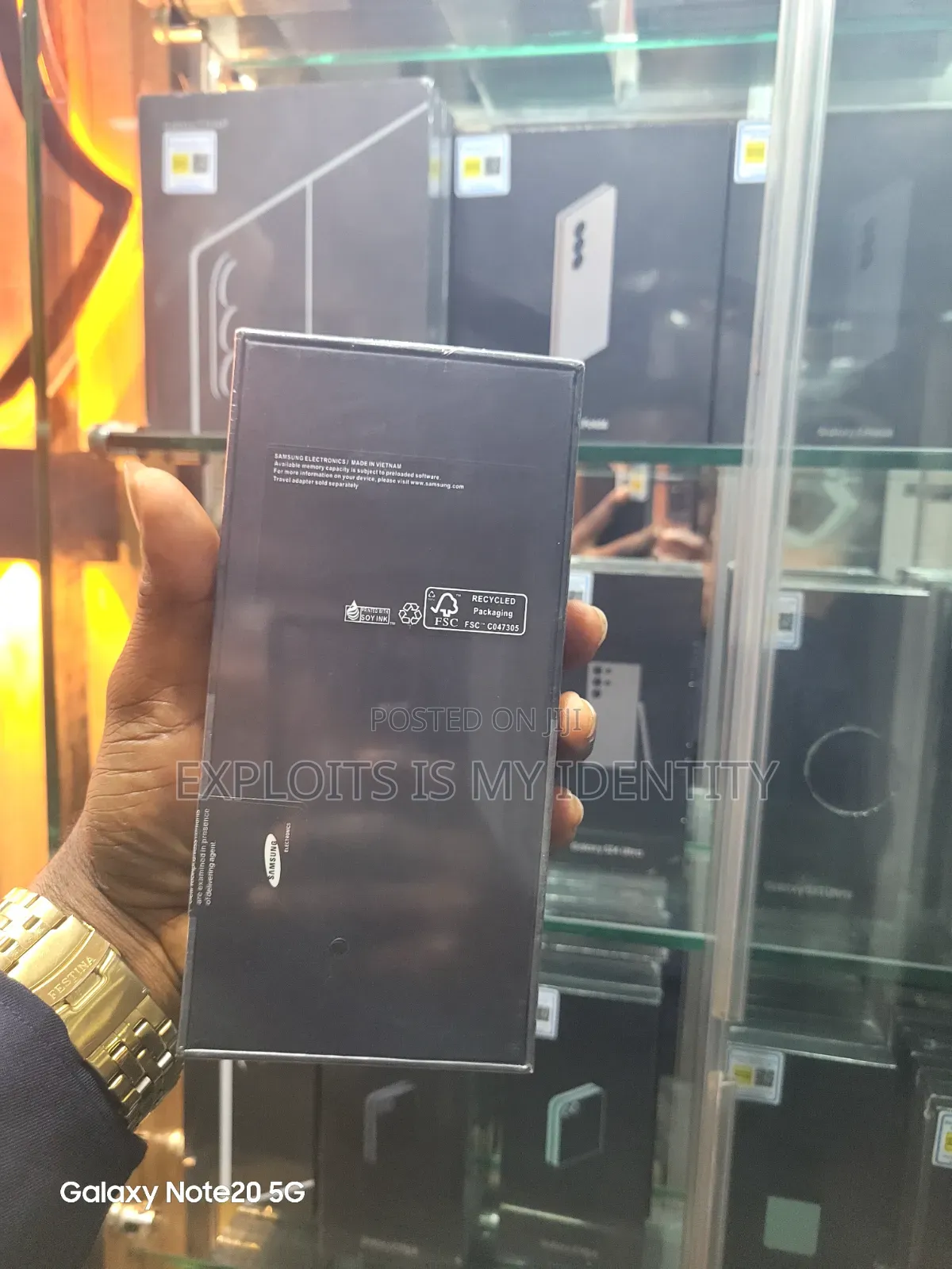 New Samsung Galaxy Z Flip4 128 GB Gray