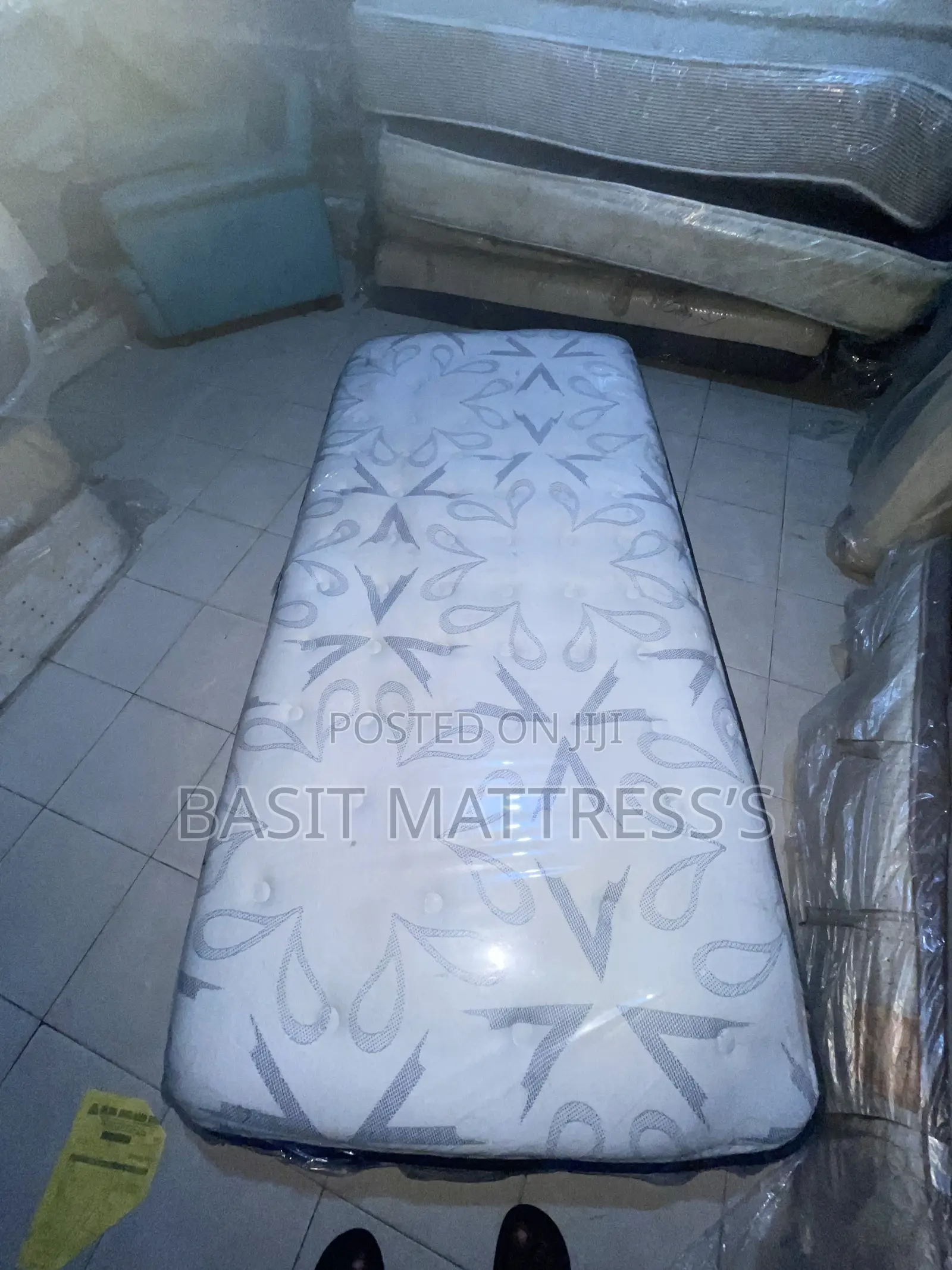 3by6 Hybrid and Memory Mattress for Single Person,children