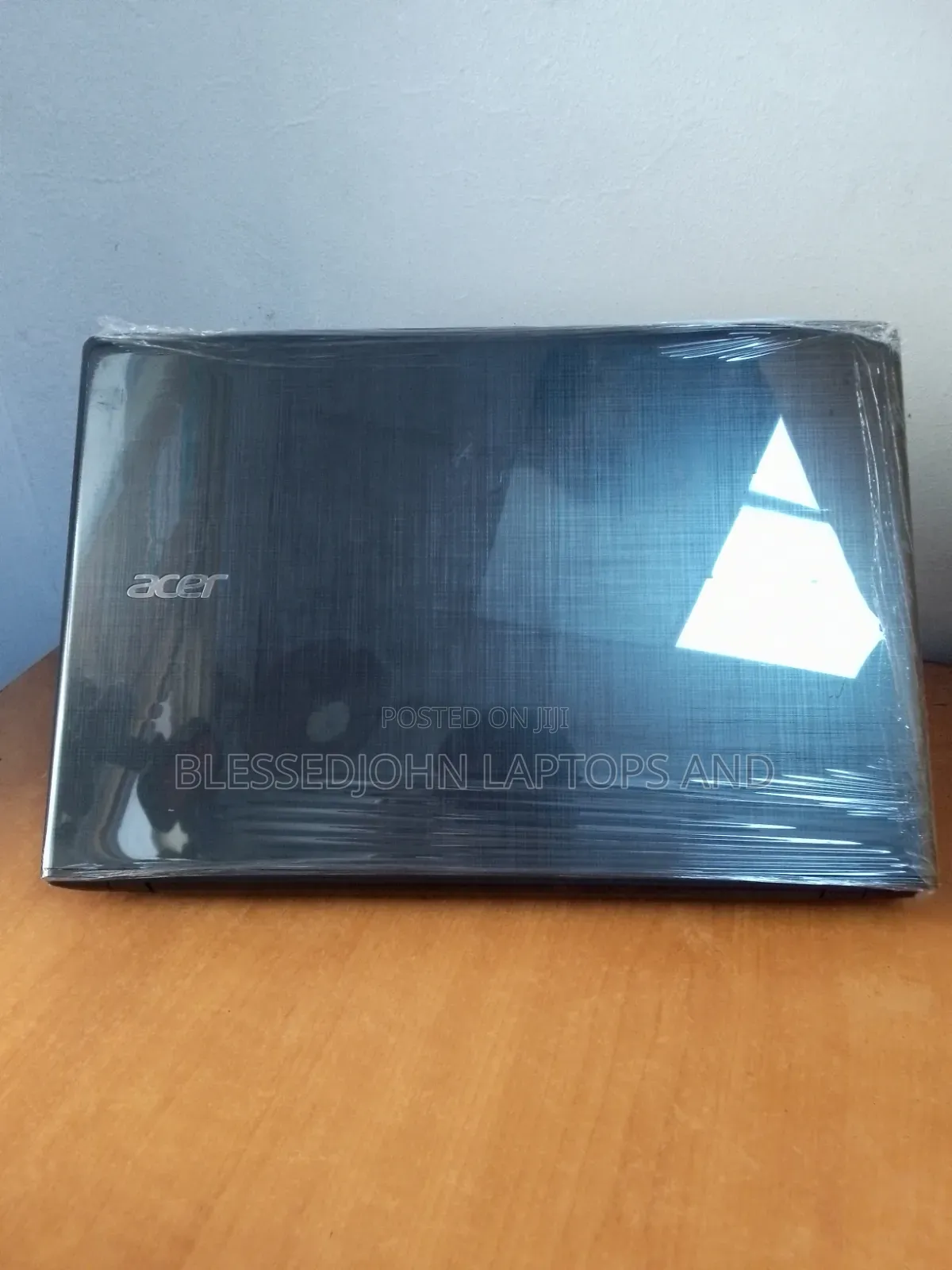 Laptop Acer Aspire E5-576 8GB Intel Core i7 HDD 500GB