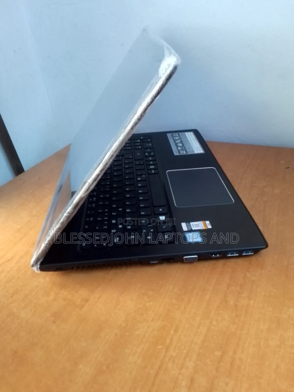 Laptop Acer Aspire E5-576 8GB Intel Core i7 HDD 500GB