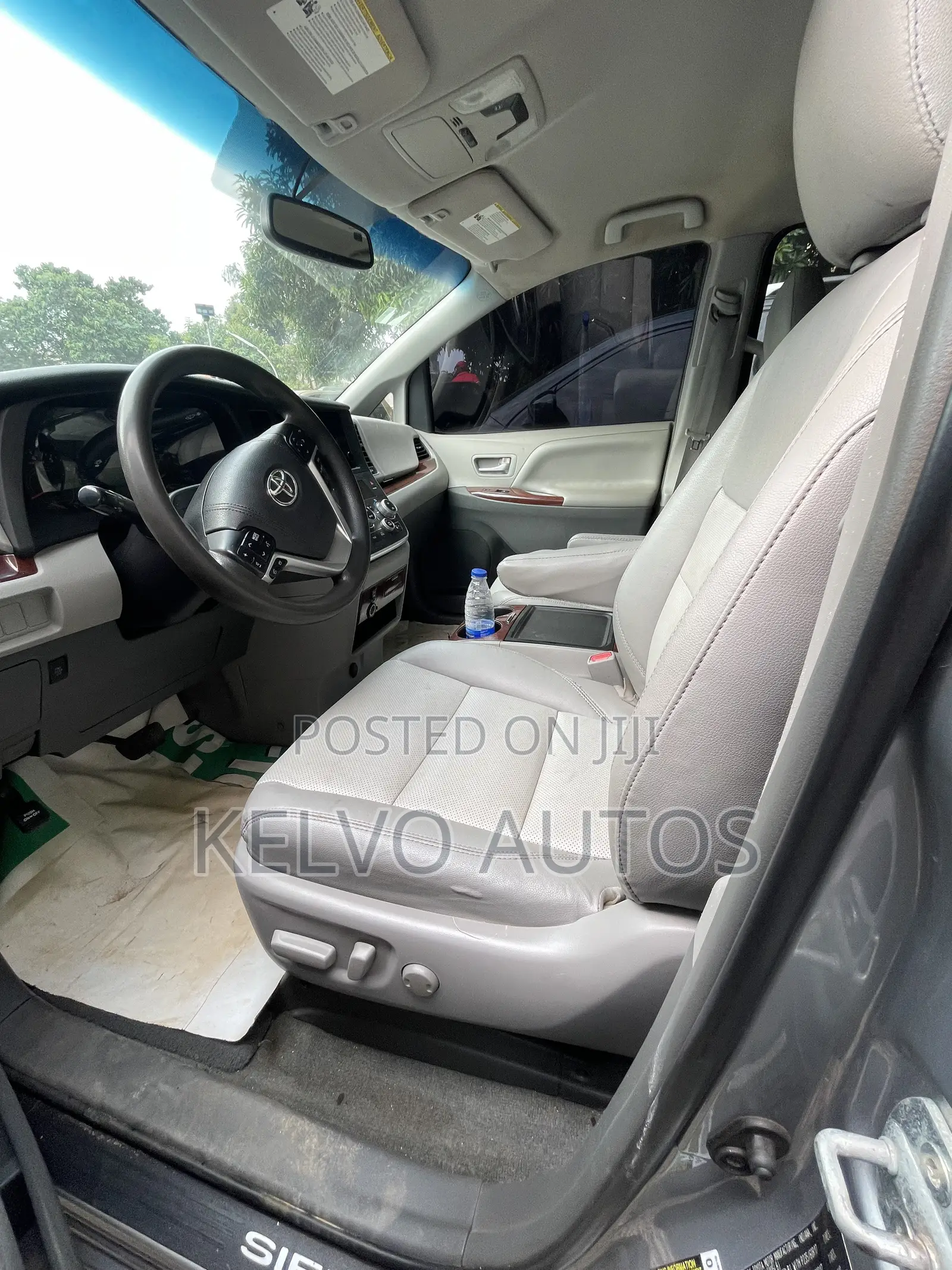 Toyota Sienna 2016 Silver