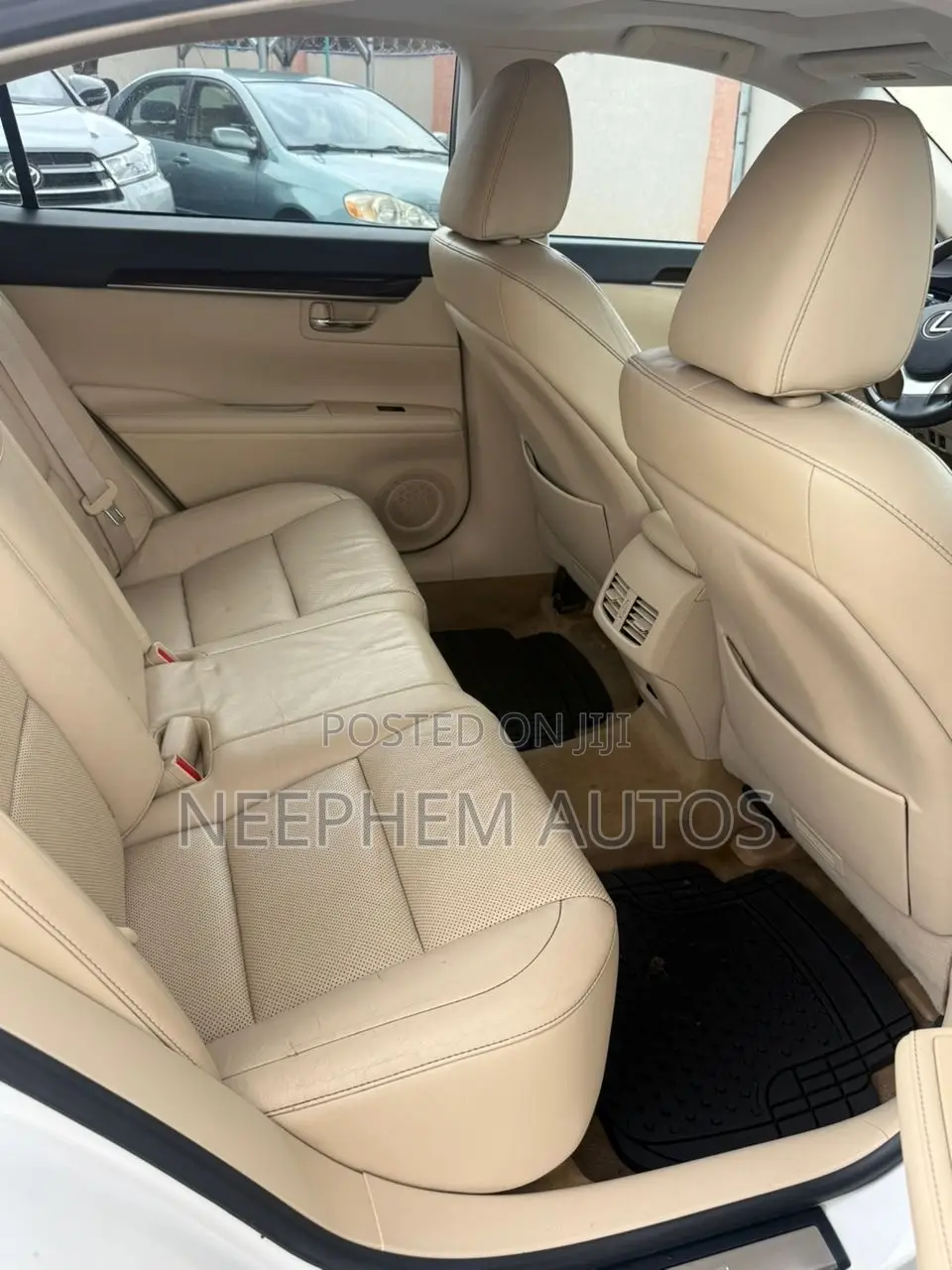 Lexus ES 2013 White