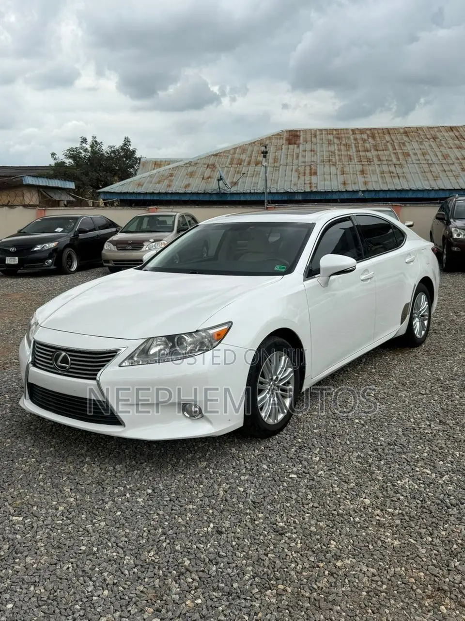 Lexus ES 2013 White