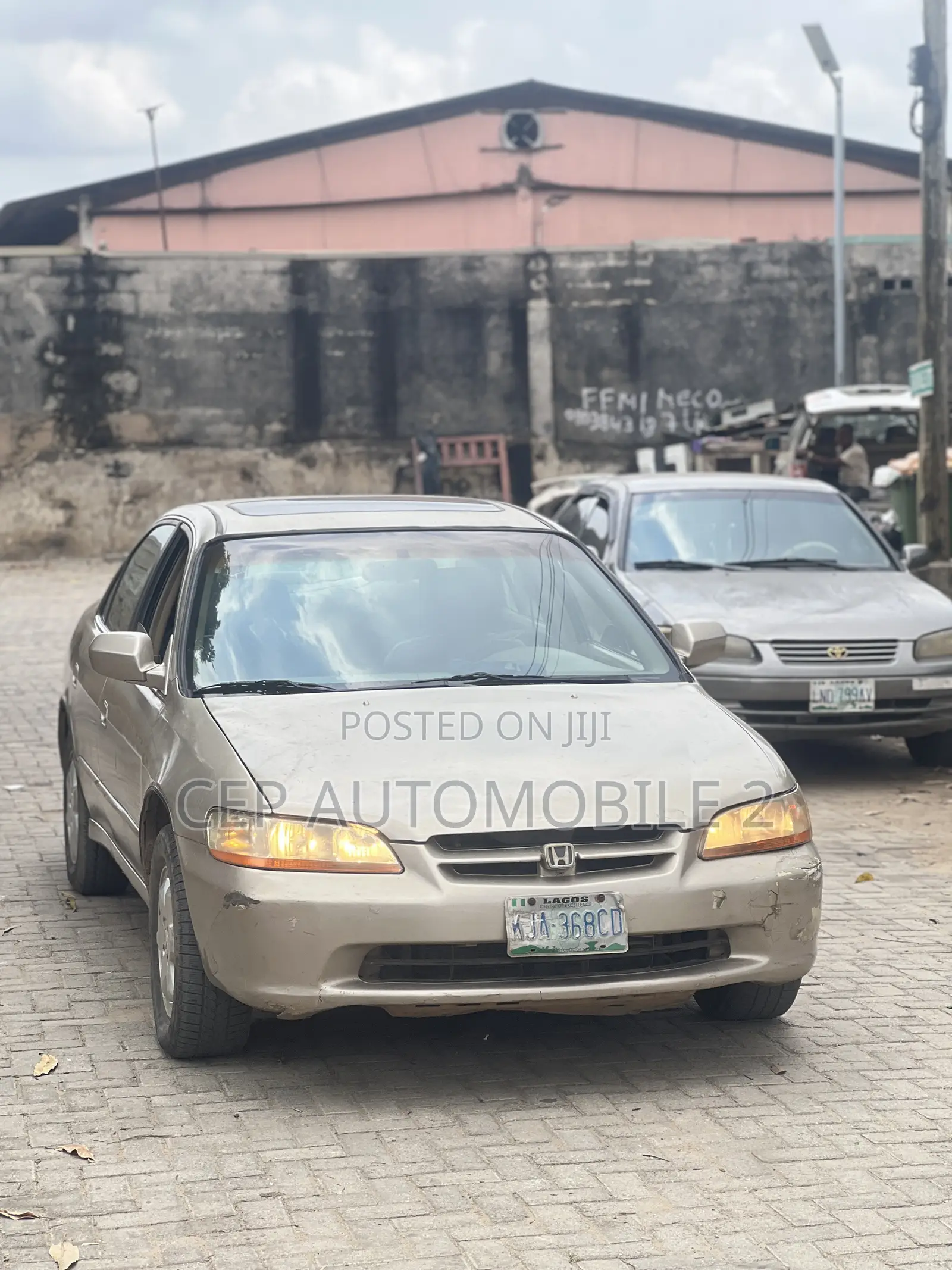 Honda Accord 2000 Gold