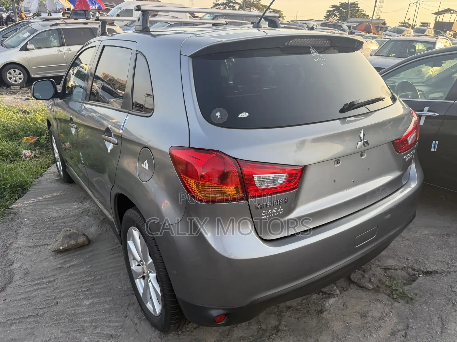 Mitsubishi Outlander 2010 Gray