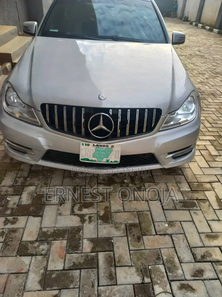 Mercedes-Benz C300 2009 Silver