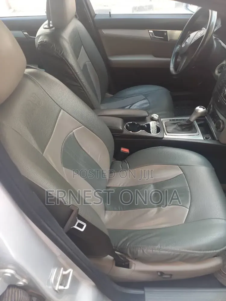 Mercedes-Benz C300 2009 Silver