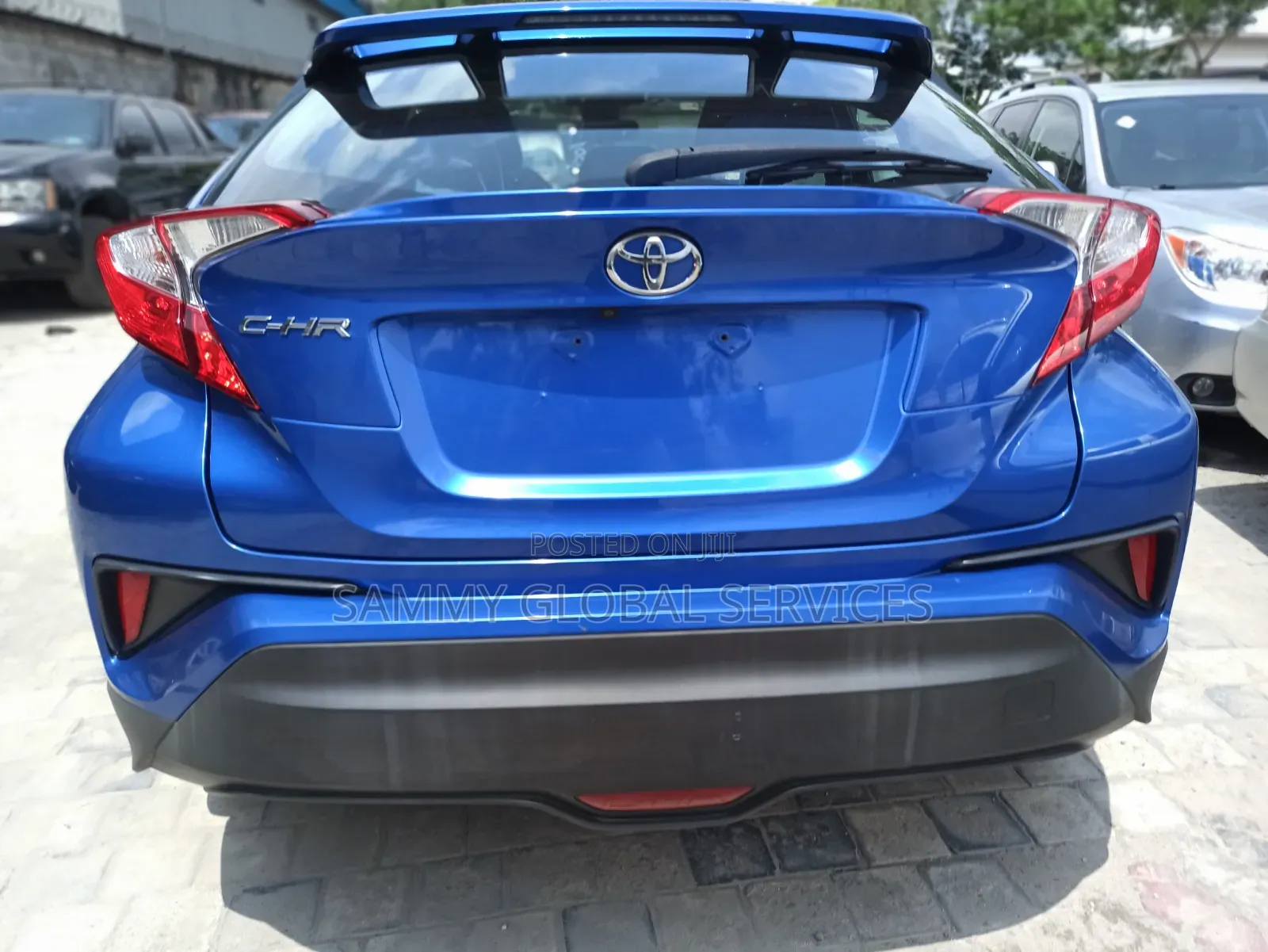 Toyota C-HR 2017 Blue