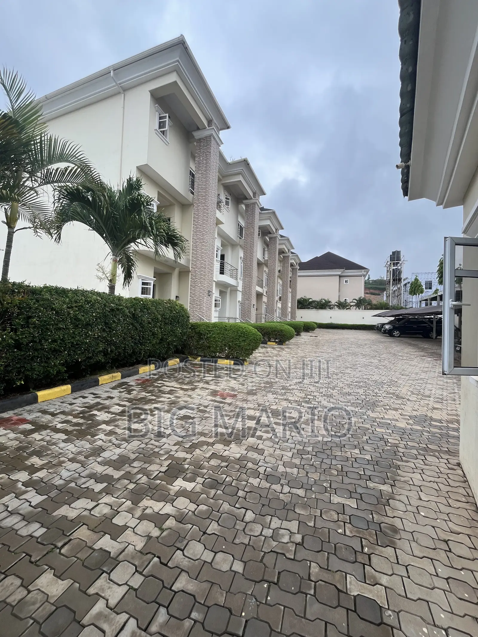 4bdrm Duplex in Guzape for sale