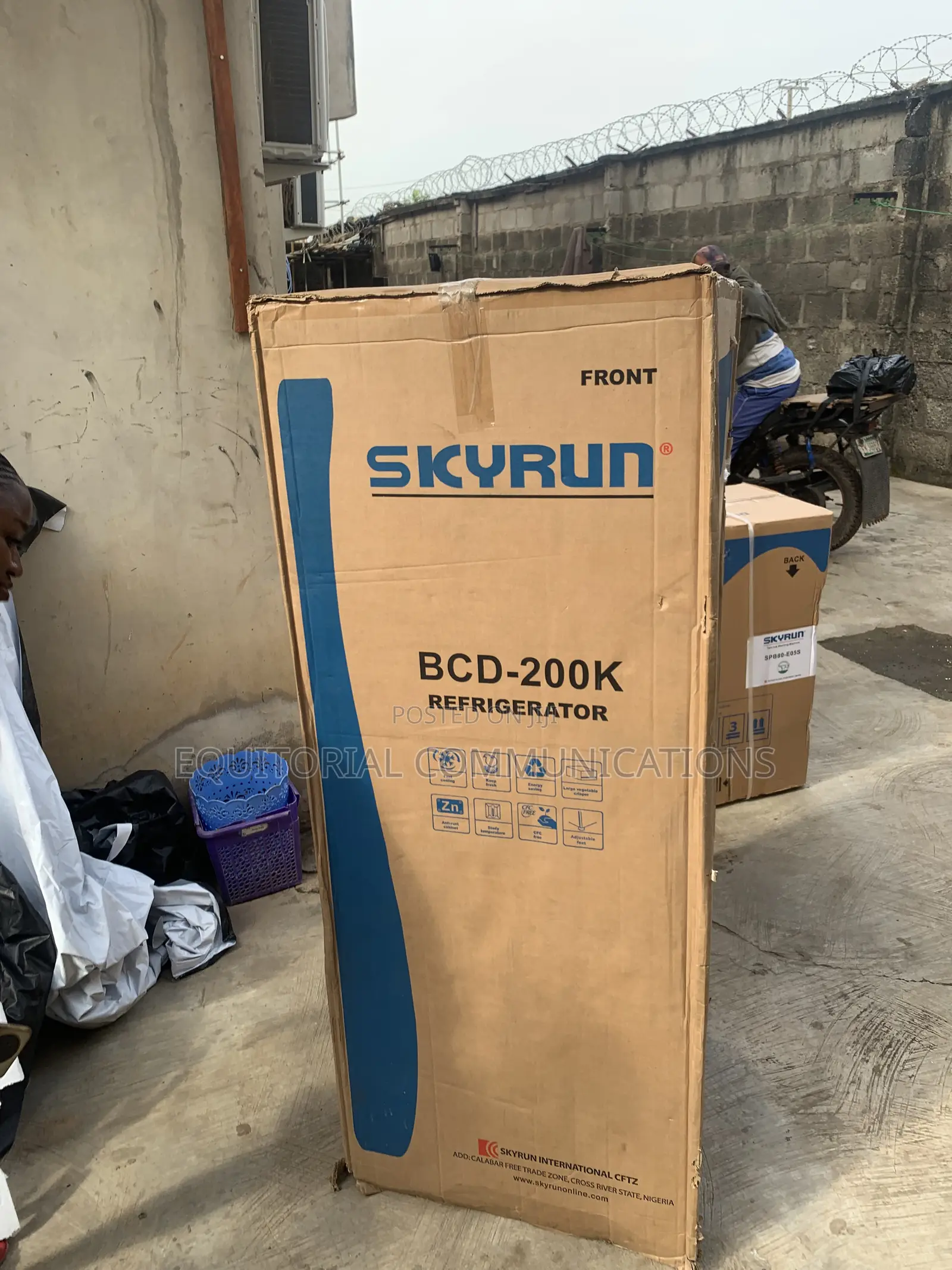 SKYRUN 200L Refrigerator With Separate Freezer - BCD- 200K