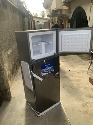 SKYRUN 200L Fridge for Freshness and Convenience