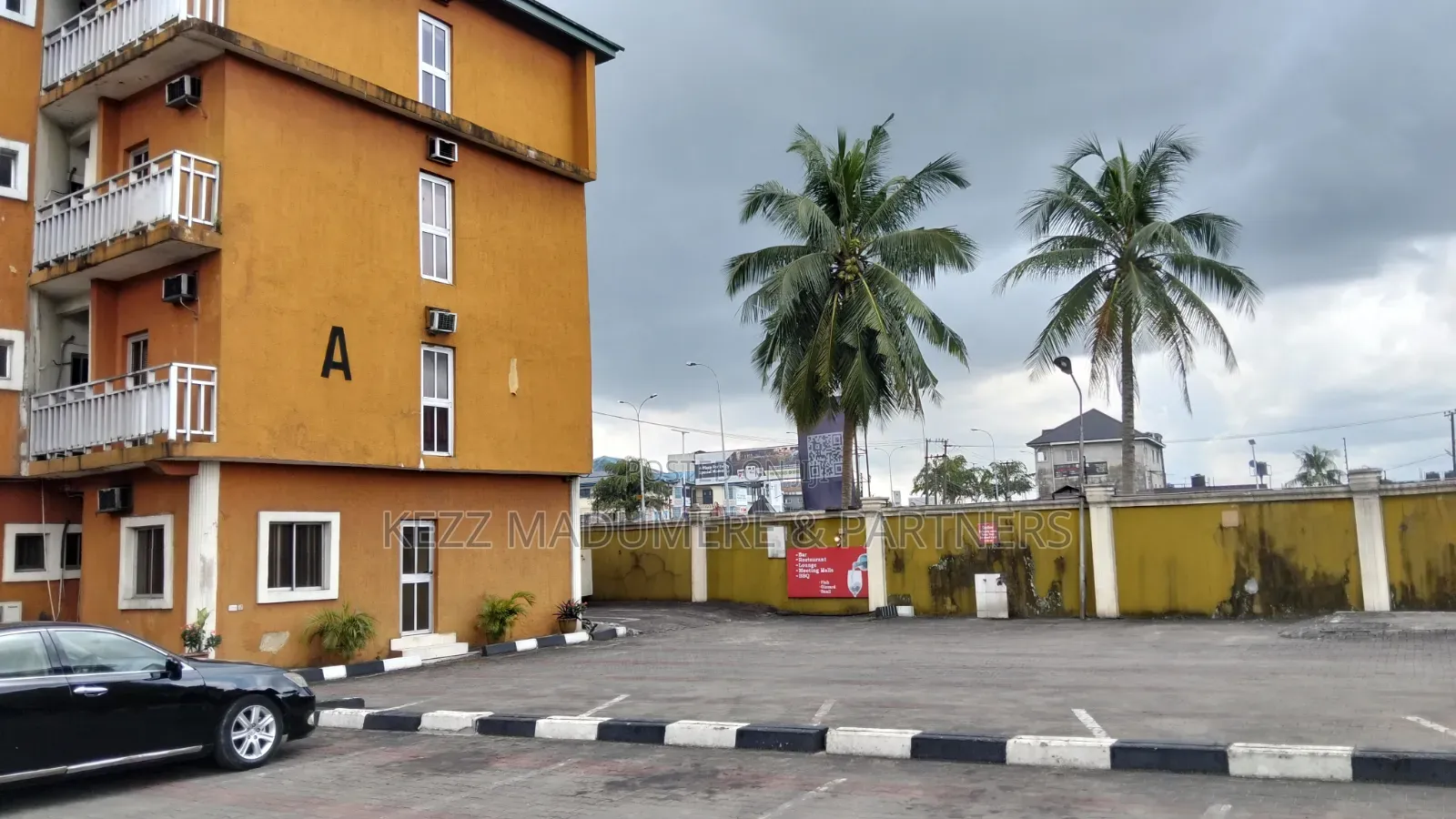 To Let / Lease : 72 Room Hotel in Port Harcourt