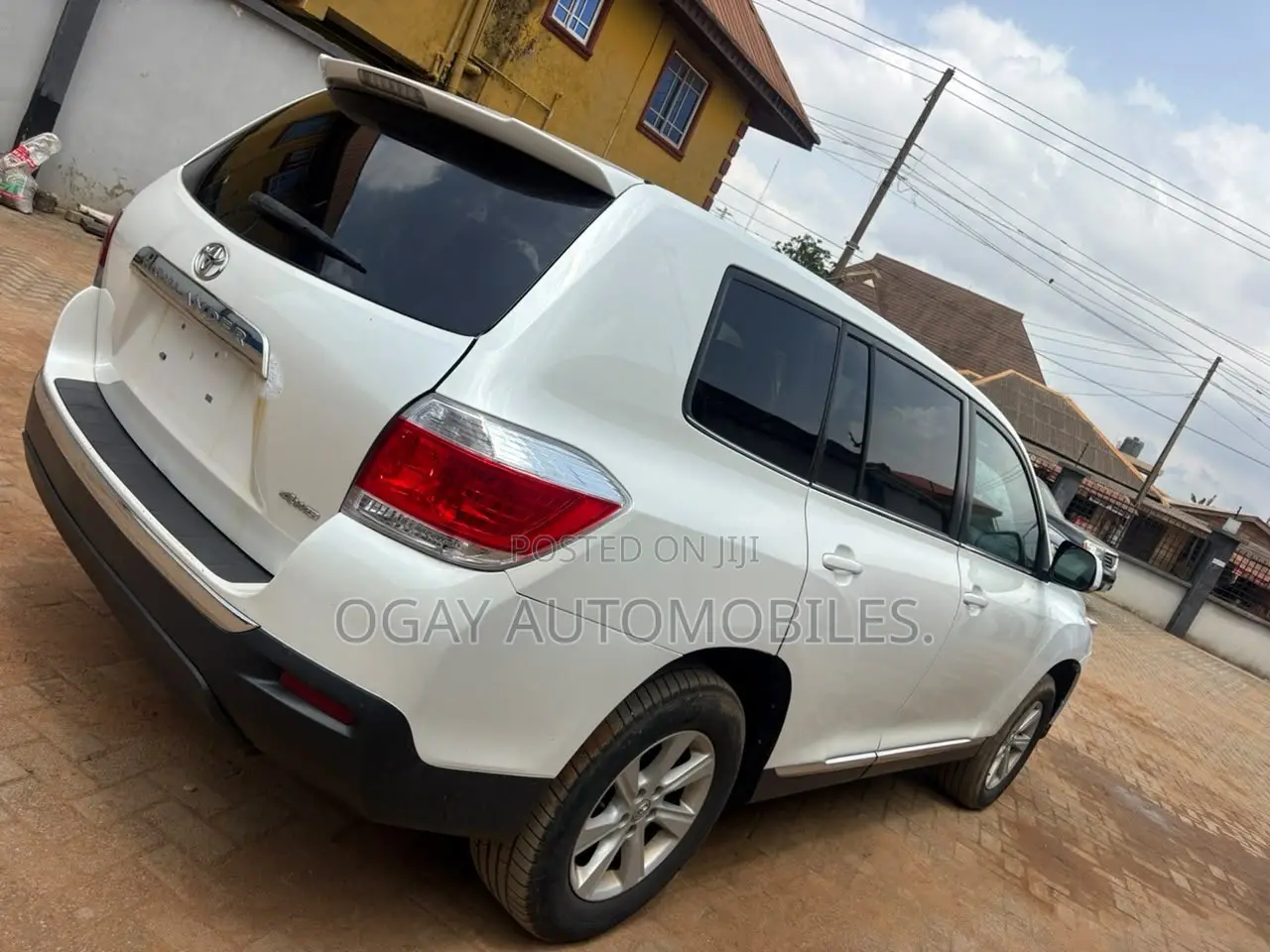 Toyota Highlander 3.5L 4WD 2013 White