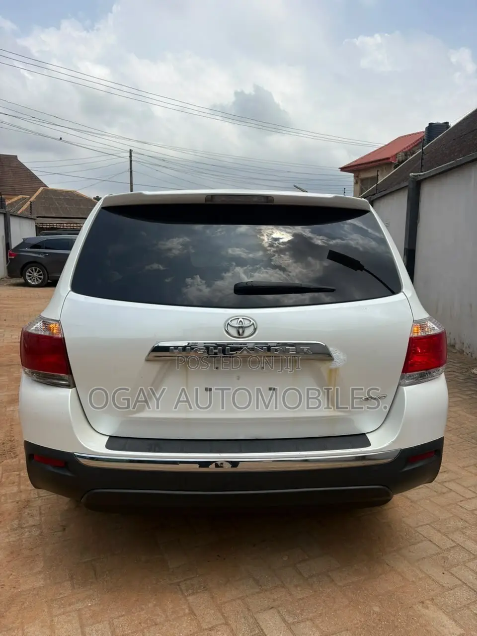 Toyota Highlander 3.5L 4WD 2013 White