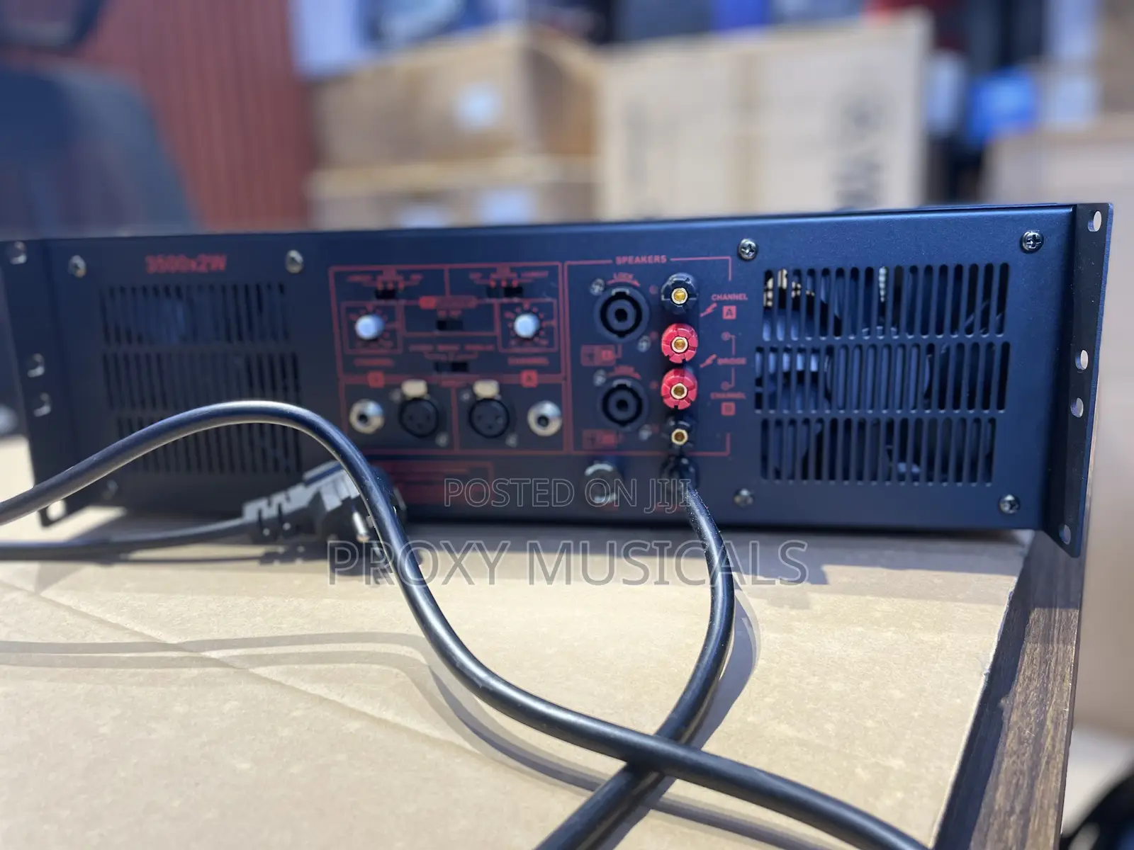 Yamaha P7000Watts Powered Amplifier