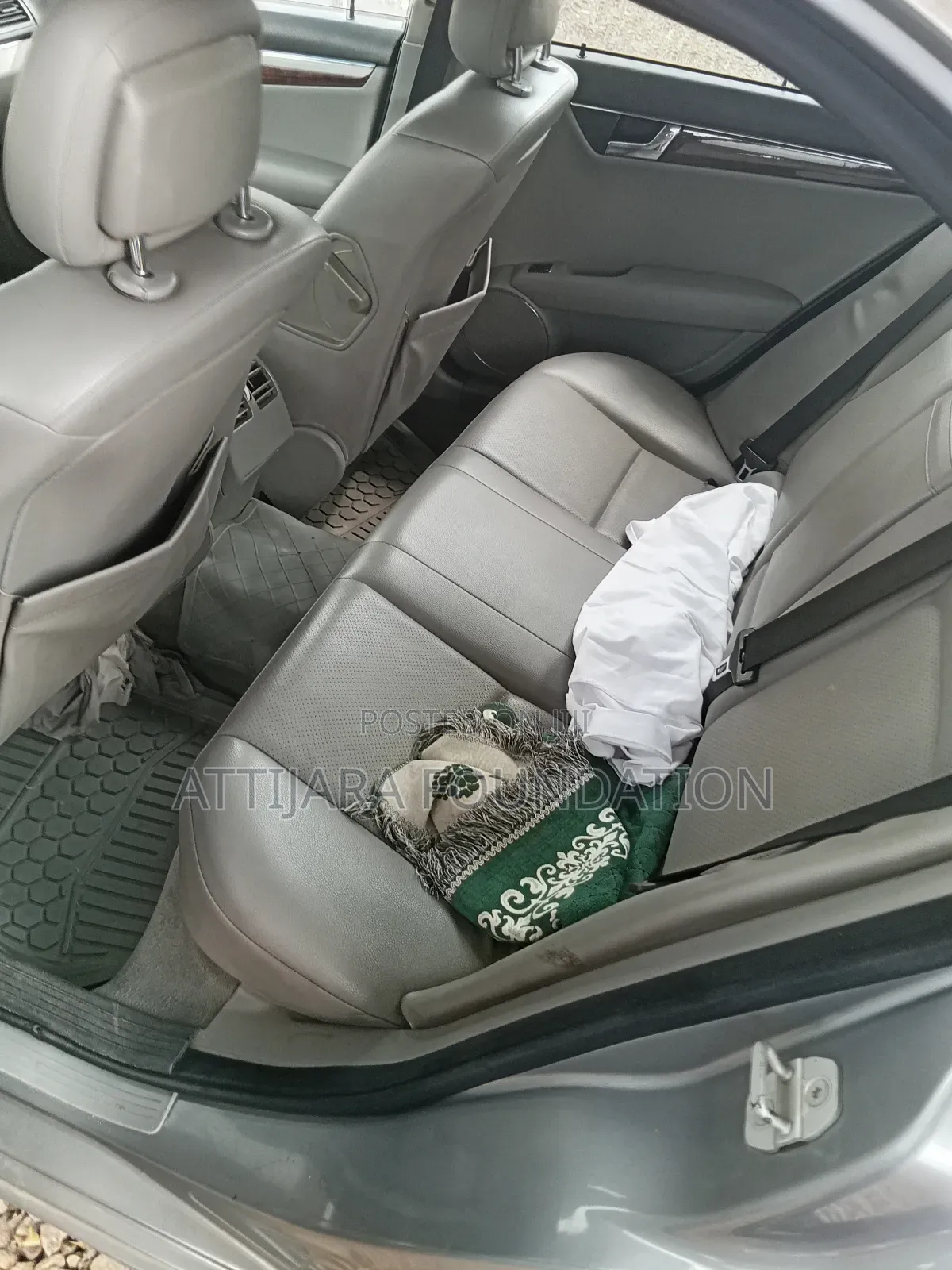 Mercedes-Benz C300 2008 Gray