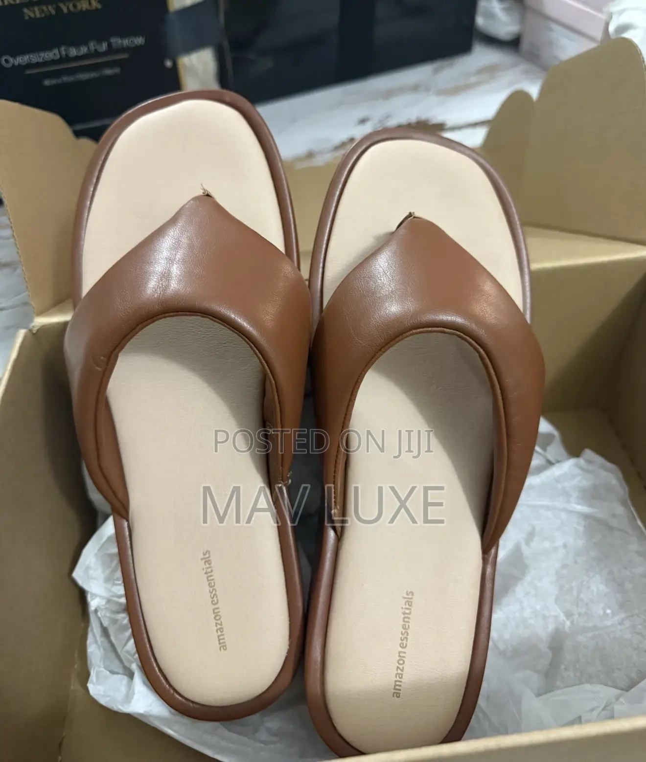 Amazon Essentials RICH AUNTIE FLIP FLOPS Platform Thong Sandal