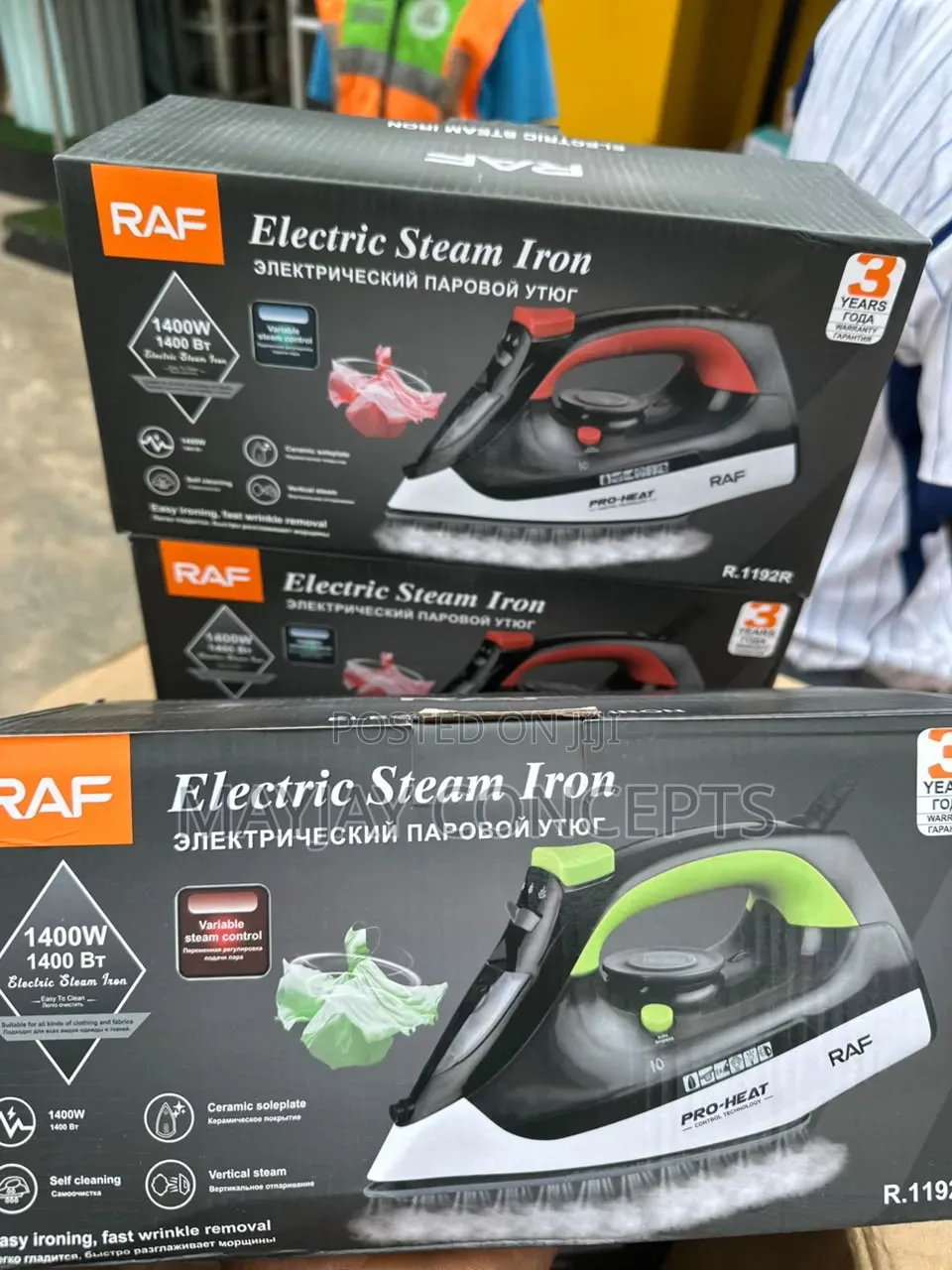 RAF Electric Steam Iron With Ceramic Soleplate and Vertical Steam