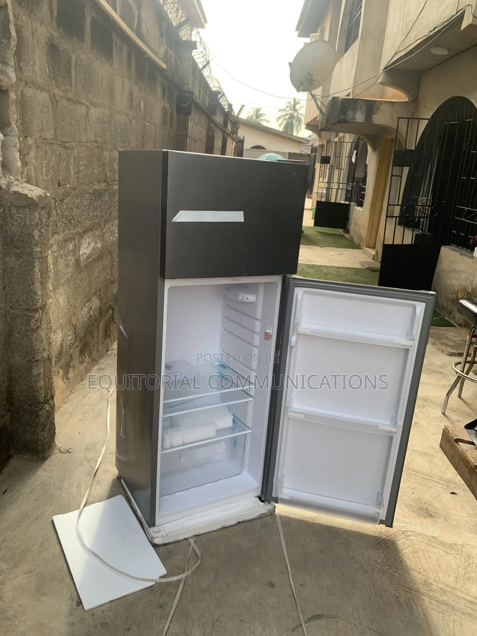 SKYRUN 200L Fridge for Easy Food Organization