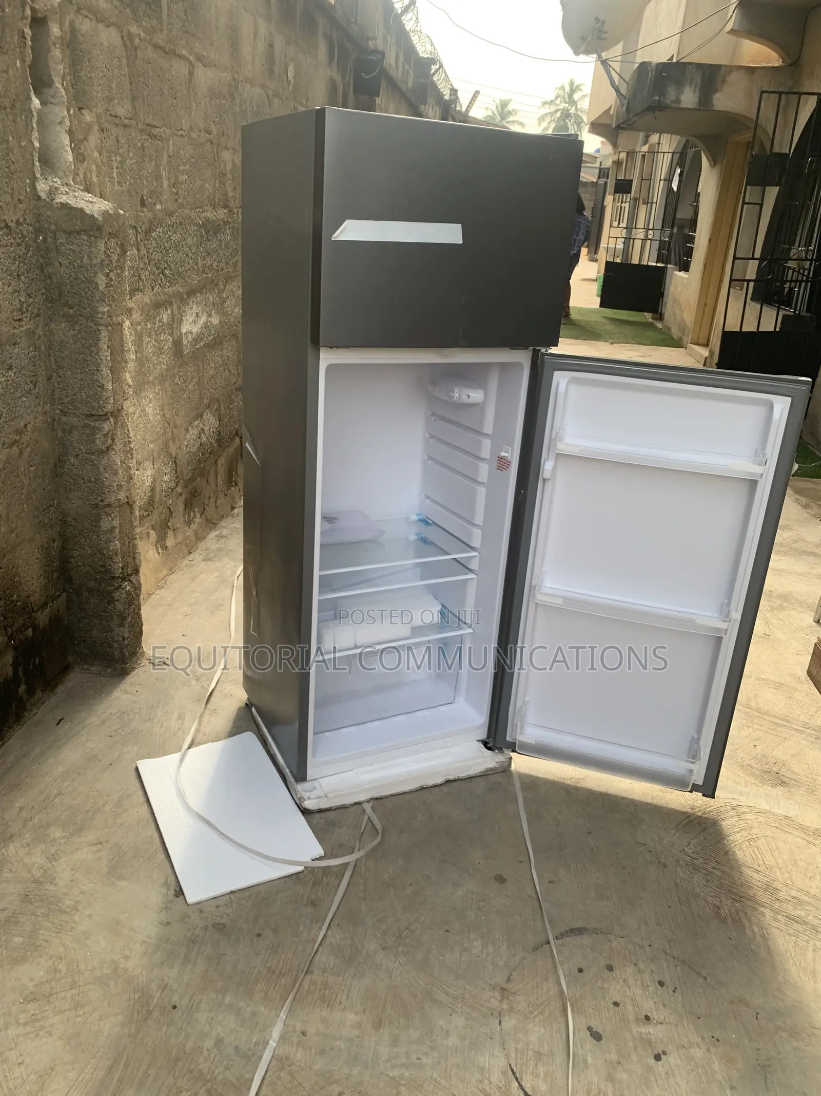 SKYRUN 200L Fridge for a Stylish Kitchen Upgrade