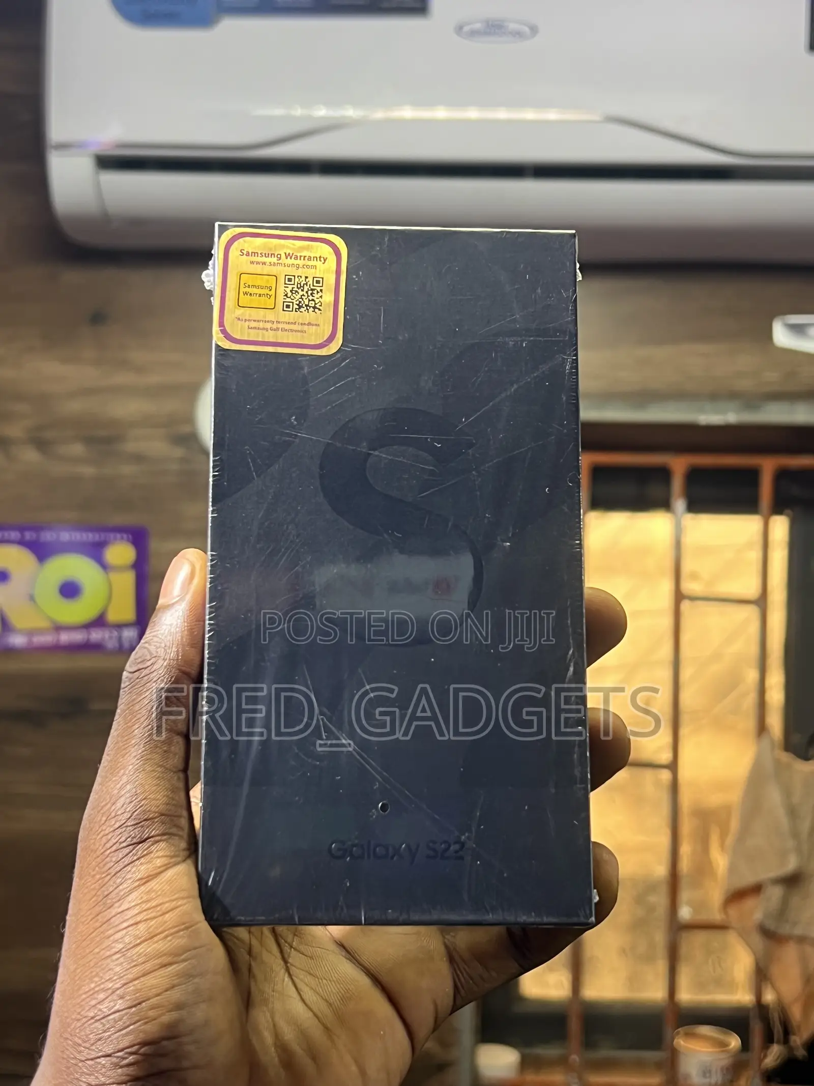 New Samsung Galaxy S22 5G 128 GB Black
