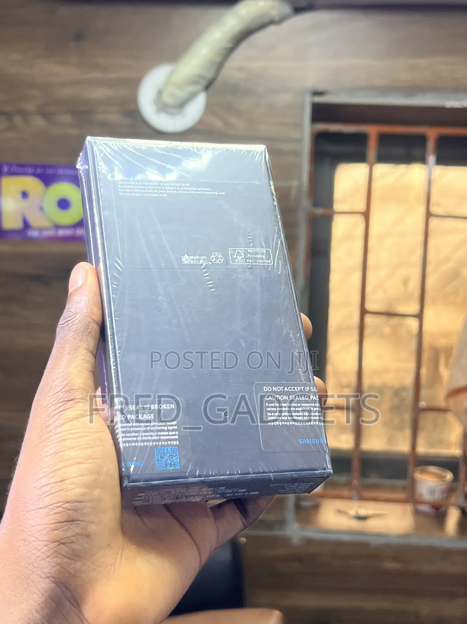 New Samsung Galaxy S22 5G 128 GB Black