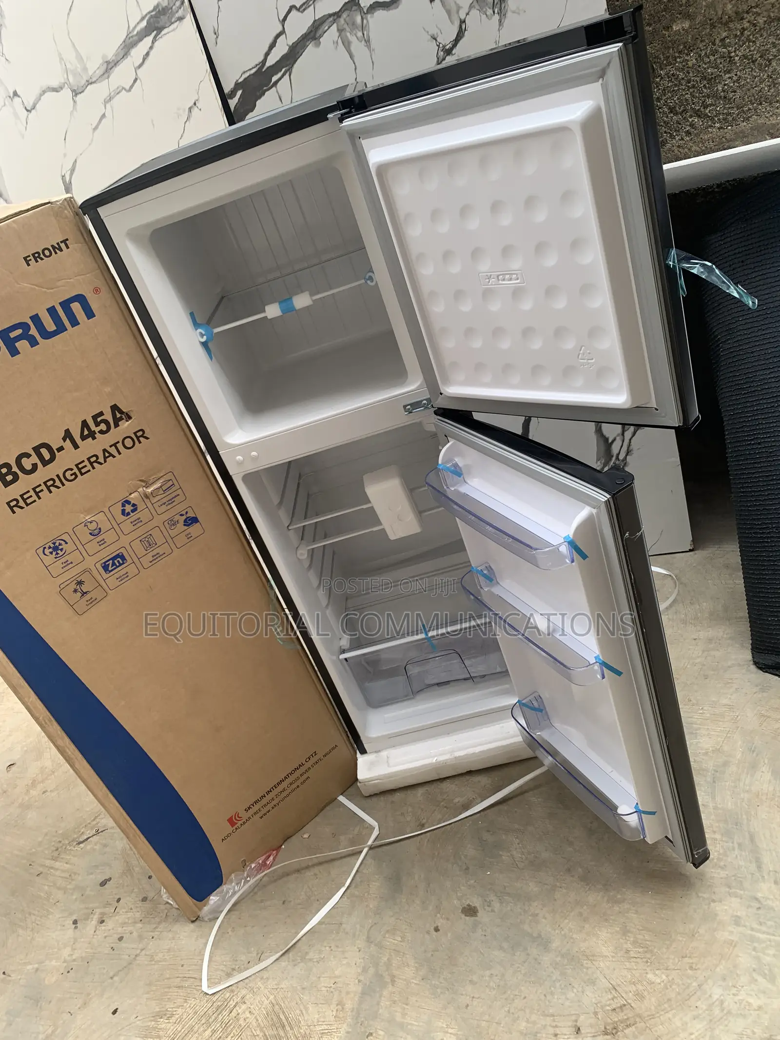 Skyrun 145L Refrigerator With Organized Storage