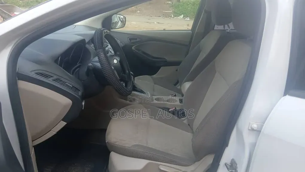 Ford Focus 2012 White