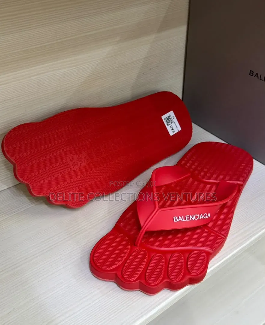 *Premium Luxury Balenciaga Ten-Toes Flip Flop Slippers !!Sizes: 40——46