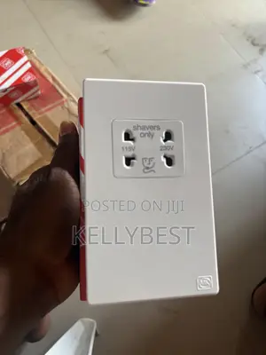 Shaver Socket