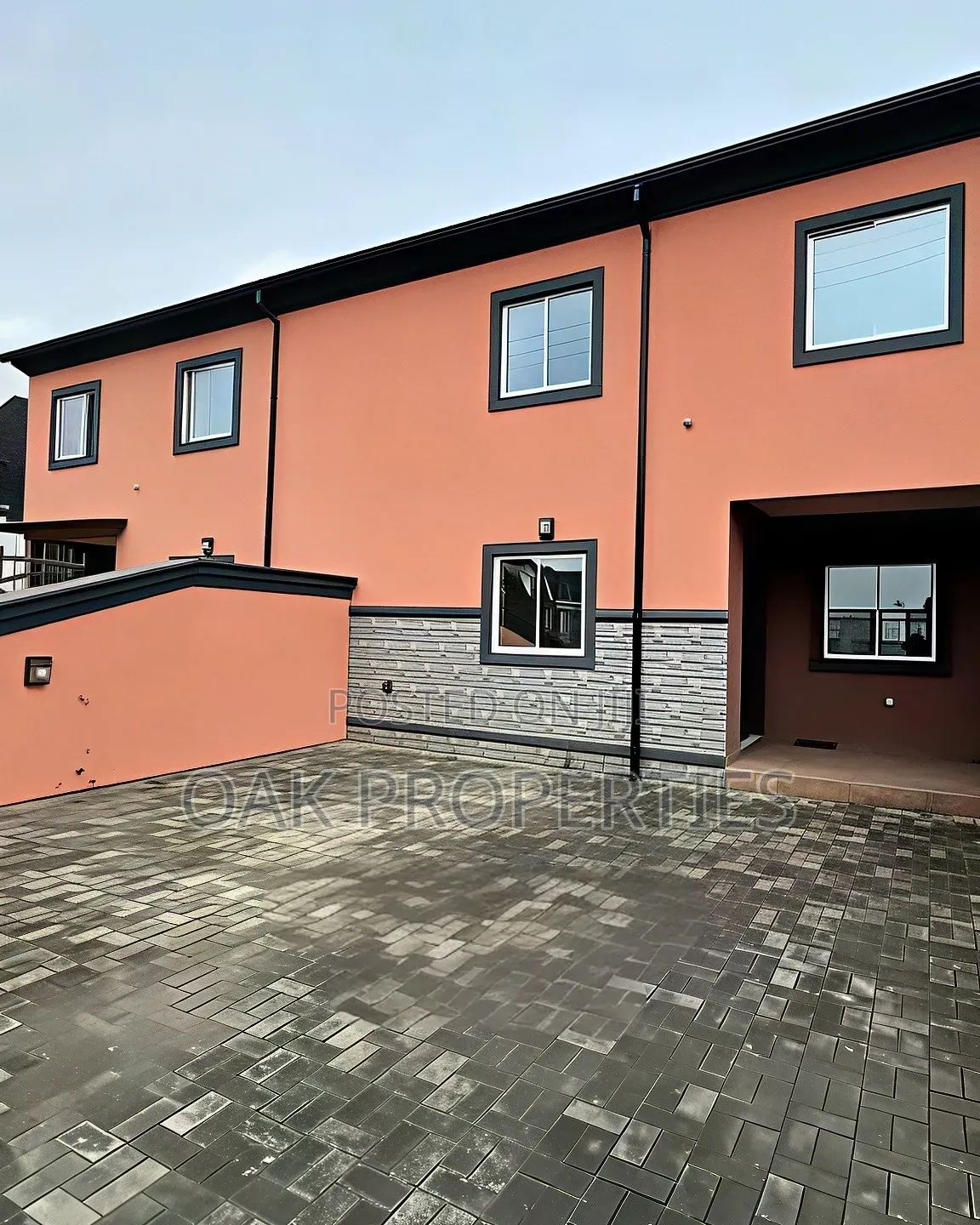 3bdrm Duplex in Naf Harmony Estate, Eliozu for rent