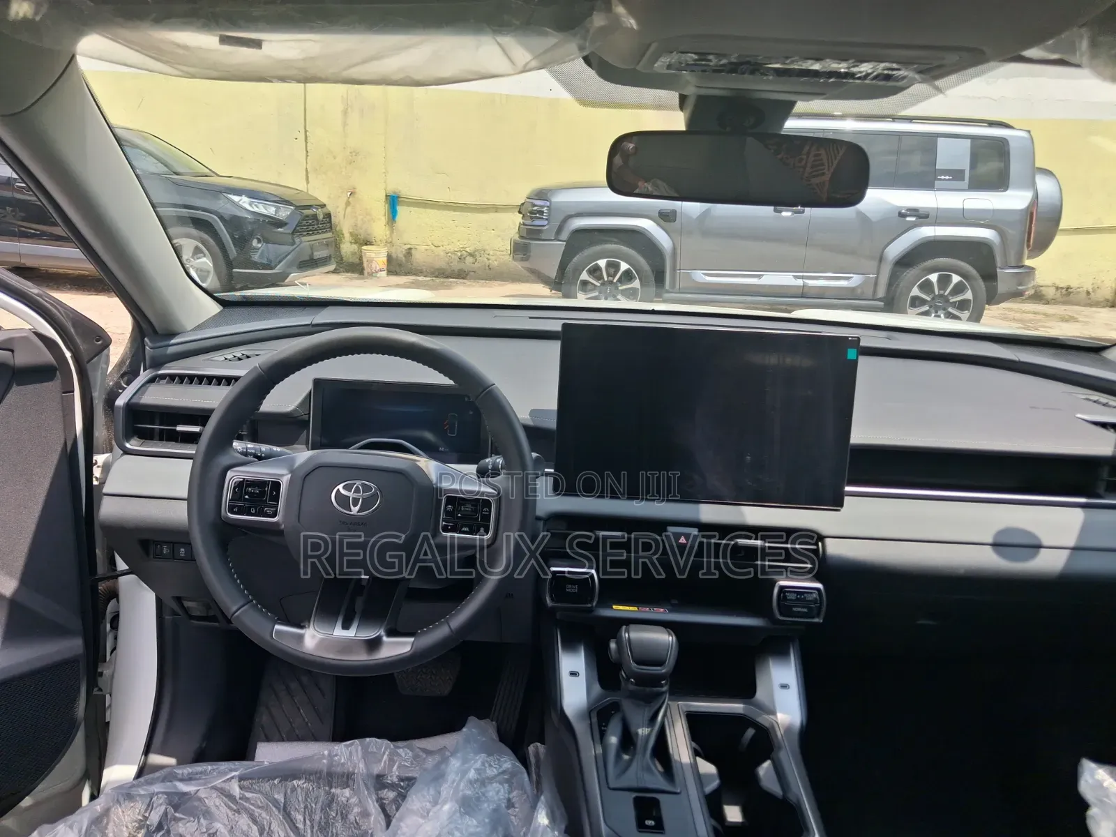 Toyota RAV4 2025 White