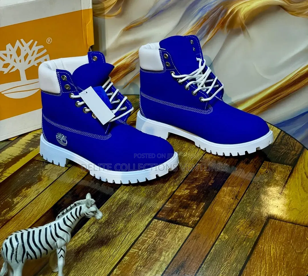 *Blue and White Timberland* *Size :40— 47