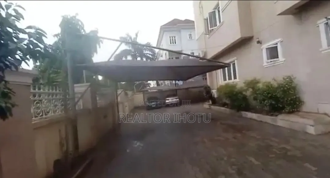 3bdrm Block of Flats in Jabi for sale