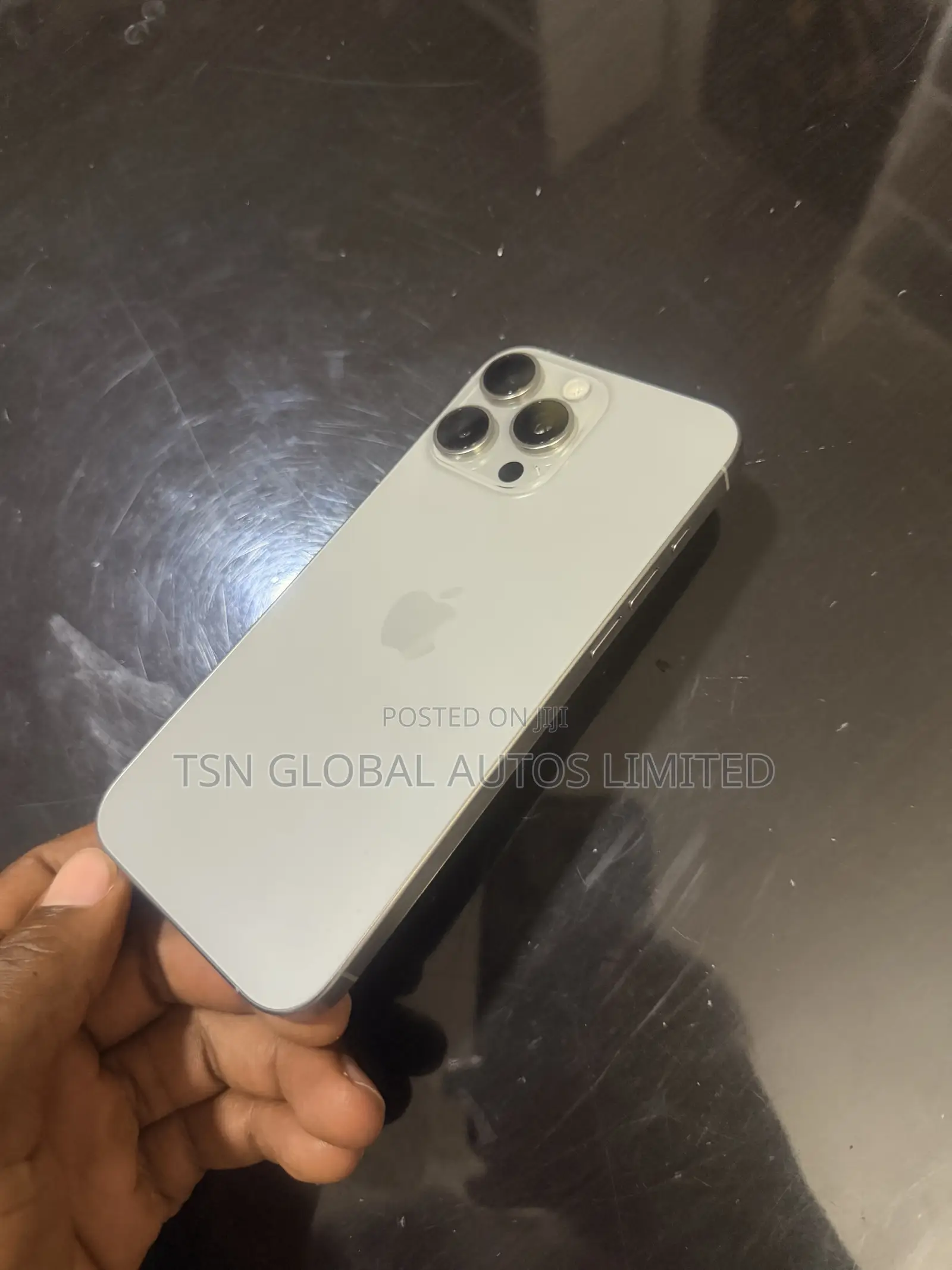 Apple iPhone 16 Pro Max 1 TB Silver