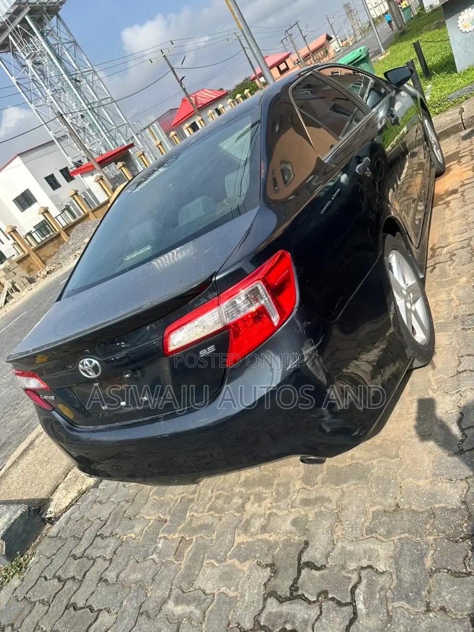 Toyota Camry SE 4dr Sedan (2.5L 4cyl 6A) 2012 Black