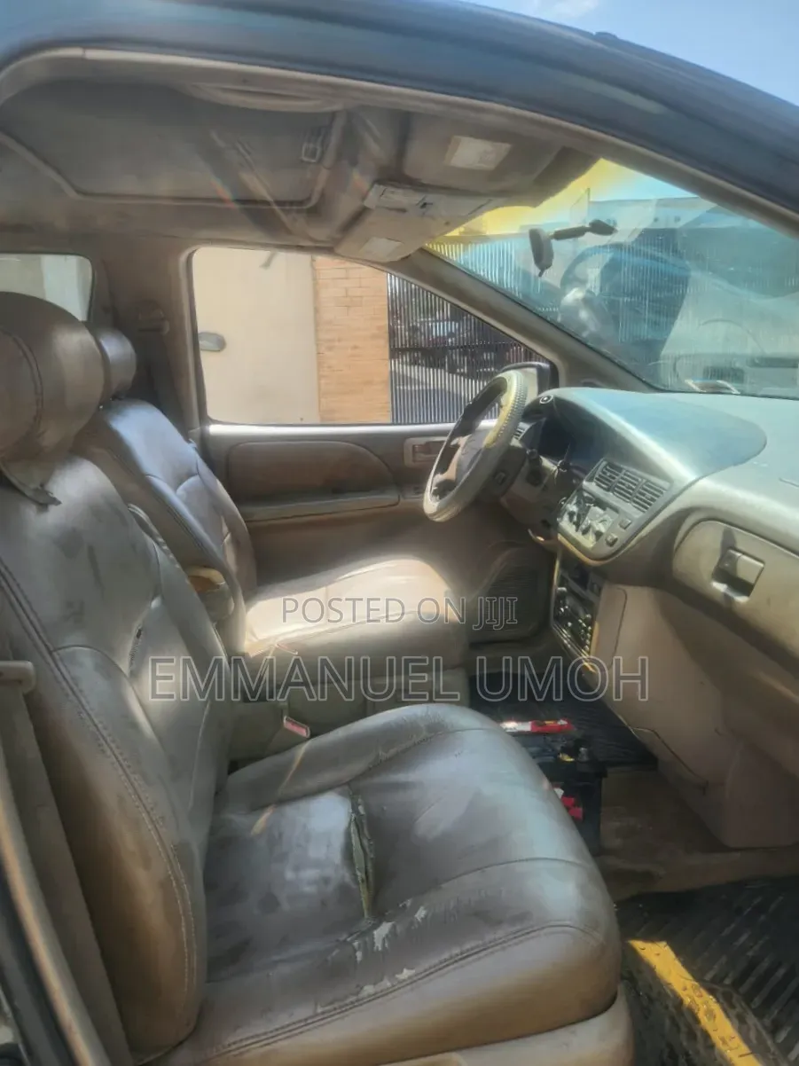 Toyota Sienna 2002 Green
