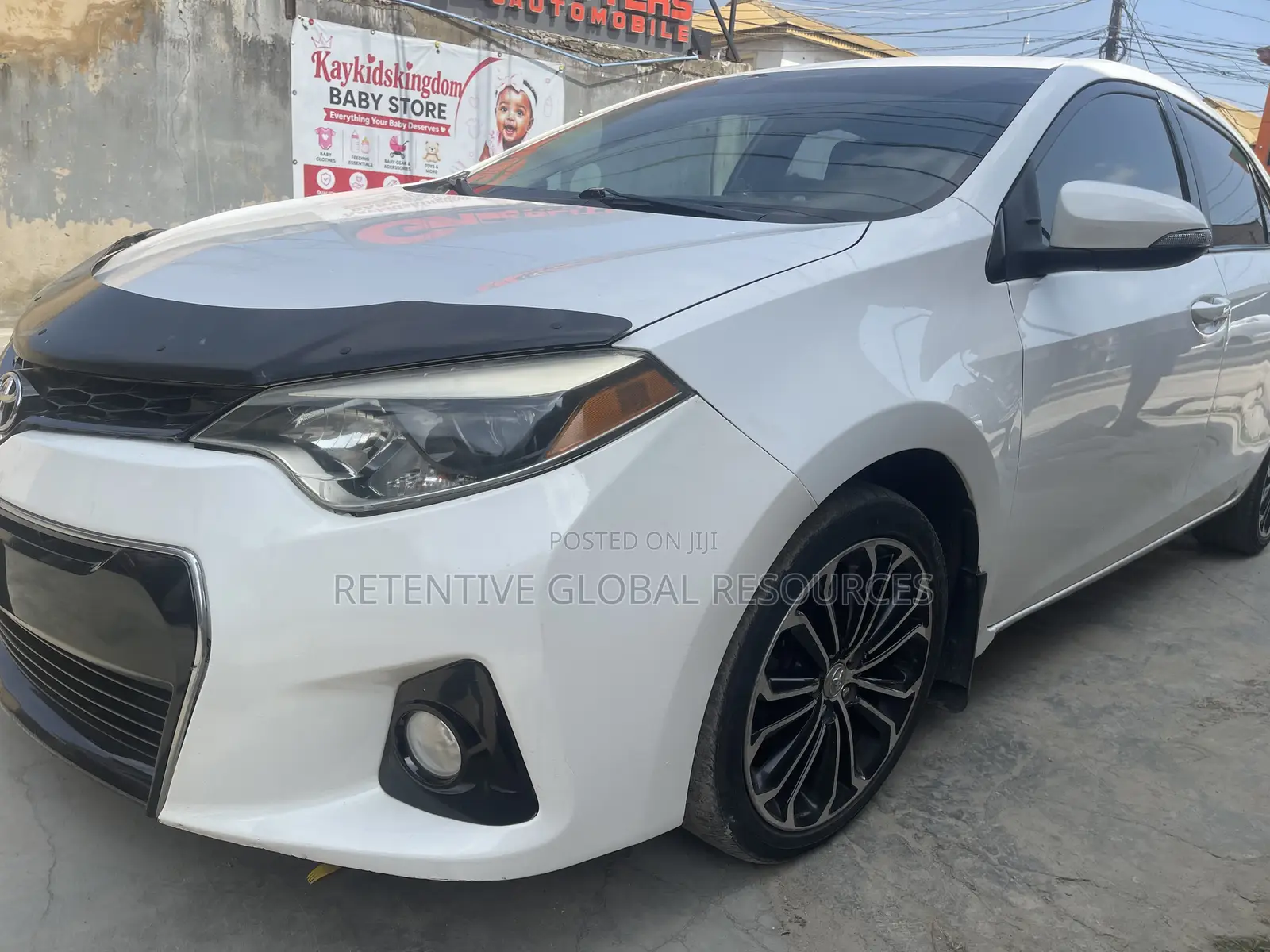 Toyota Corolla S 4dr Sedan (1.8L 4cyl CVT) 2016 White