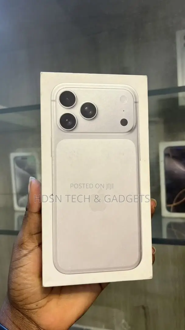 New Apple iPhone 17 Pro Max 1 TB Silver