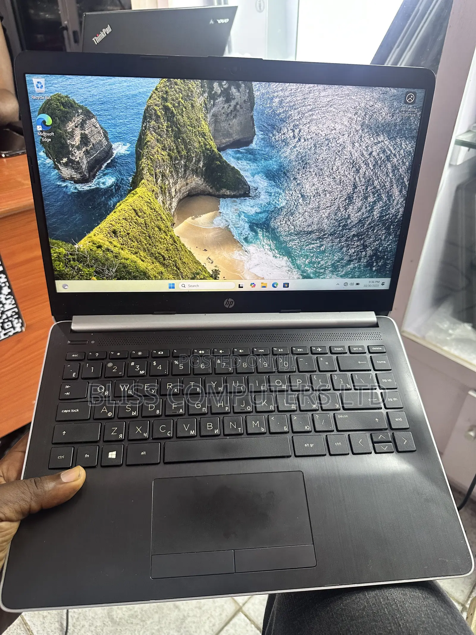 Laptop HP 14-dq1025cl 8GB Intel Core i3 HDD 1T