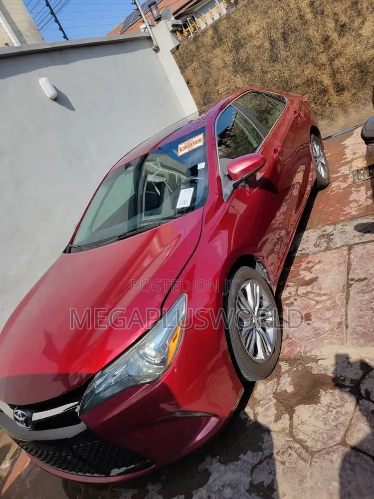 Toyota Camry SE 4dr Sedan (2.5L 4cyl 6A) 2015 Red