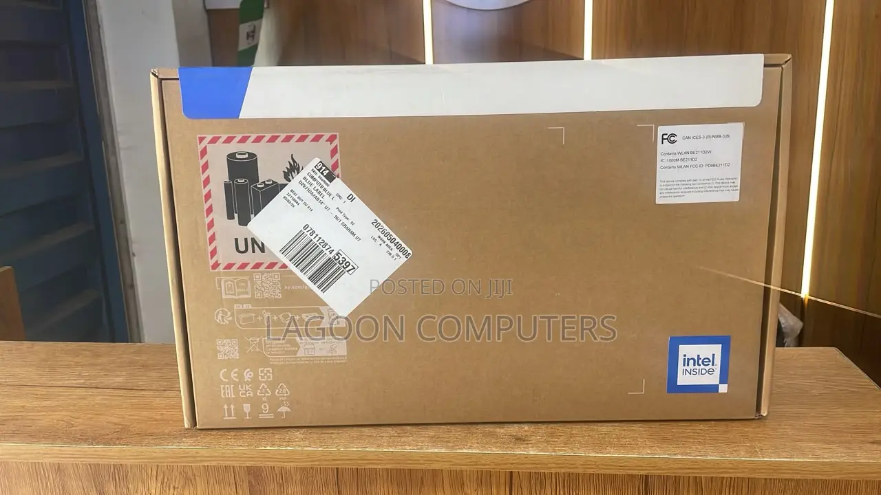 New Laptop HP OmniBook Ultra Flip 14" 16GB Intel Core Ultra 7 SSD 1T
