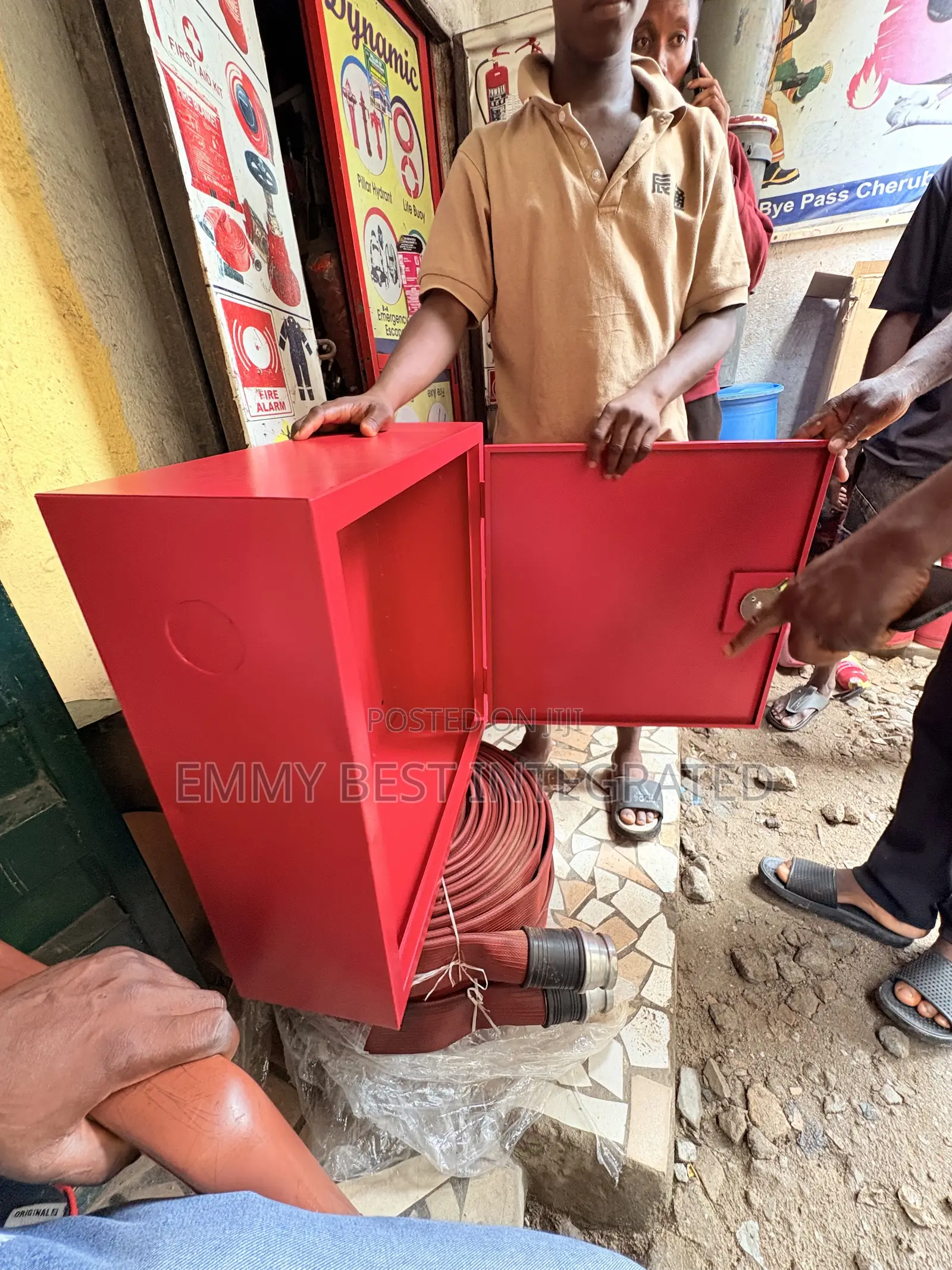 Bajik Hose Cabinet
