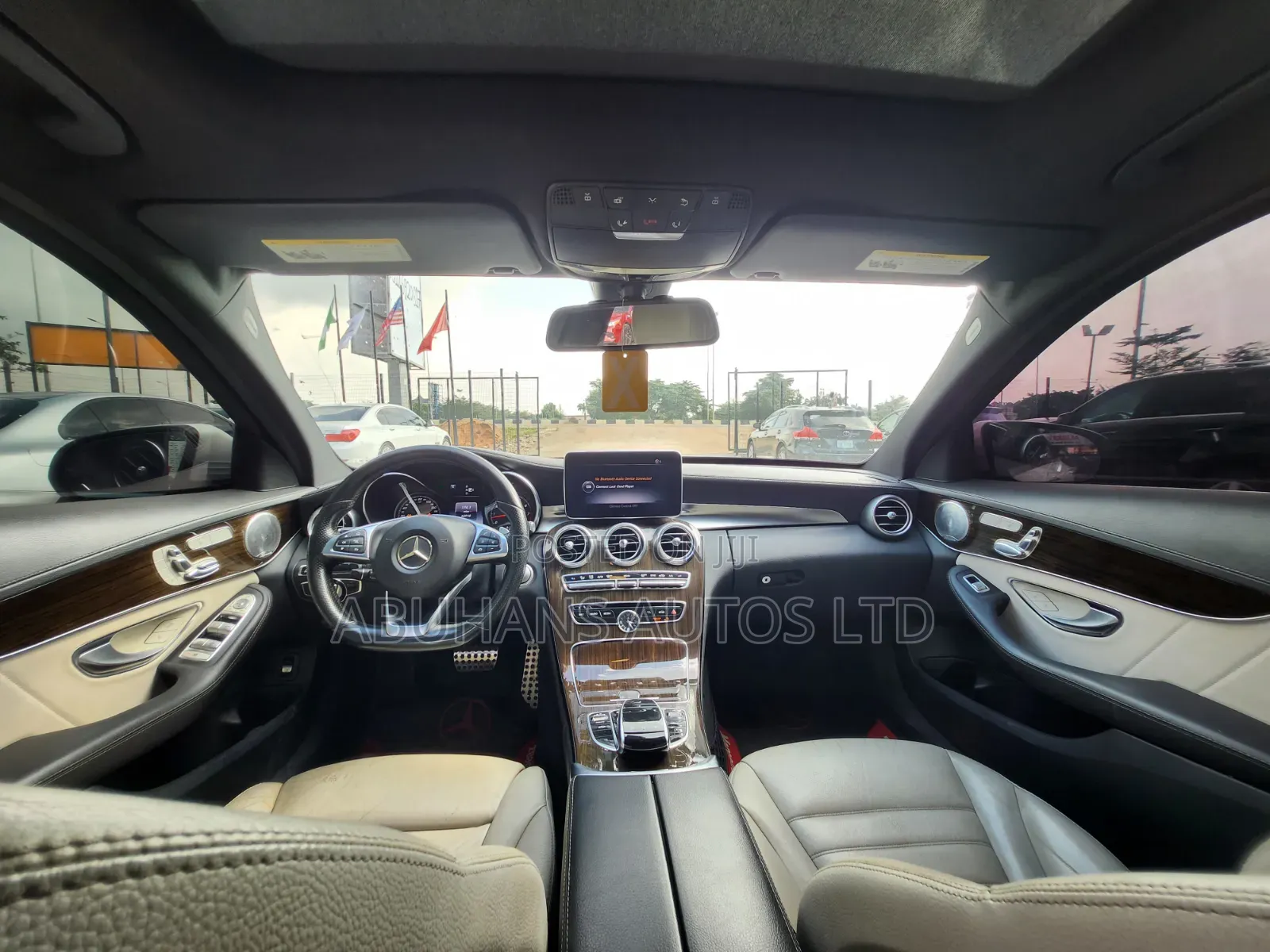 Mercedes-Benz C400 4Matic AWD Sedan (3.0L V6 7A) 2015 White