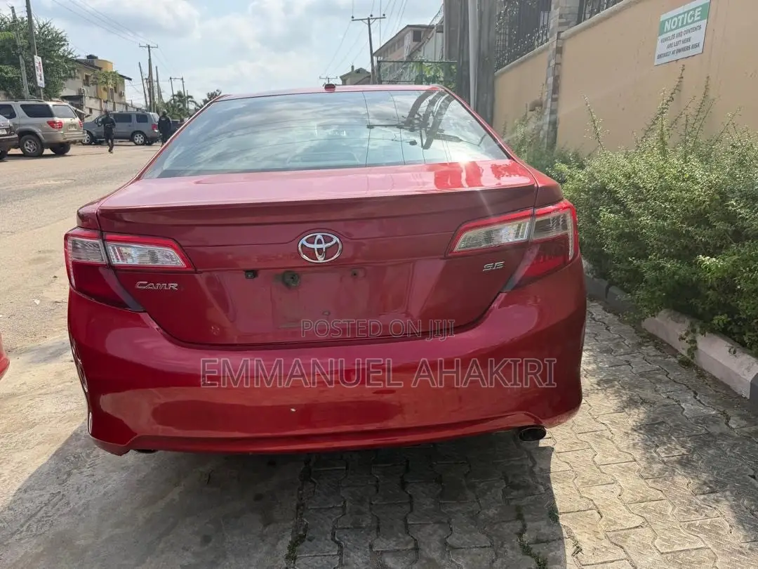 Toyota Camry SE V6 4dr Sedan (3.5L 6cyl 6A) 2012 Red