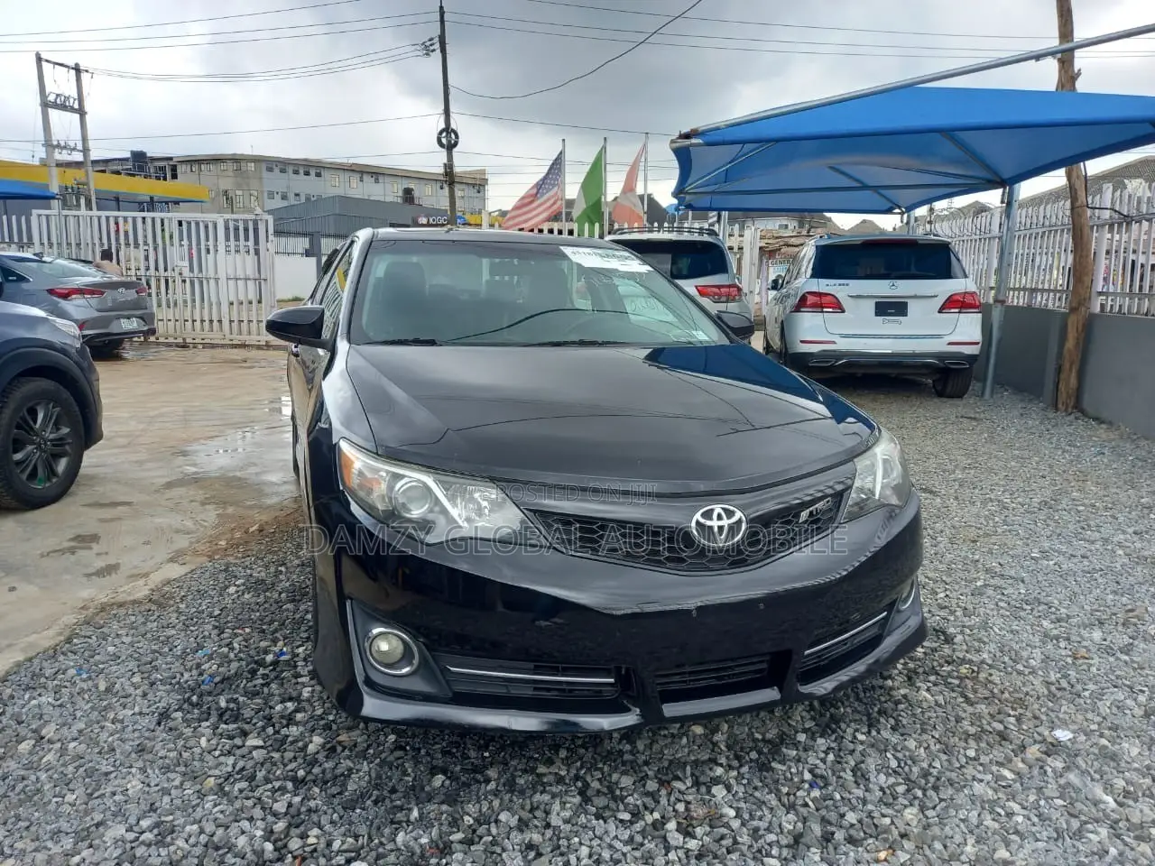 Toyota Camry SE 4dr Sedan (2.5L 4cyl 6A) 2013 Black