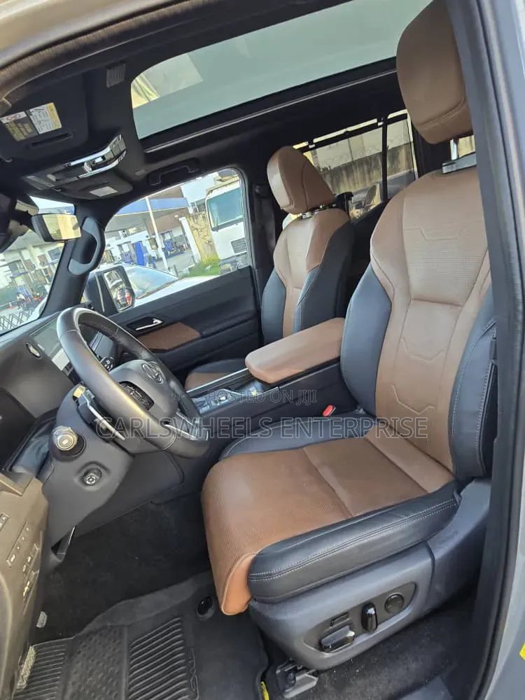 Lexus GX 550 Premium 4WD 2025 Gray
