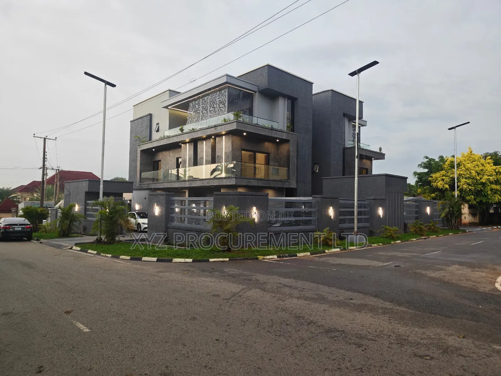 12bdrm Duplex in Zone 3 / Wuse for sale